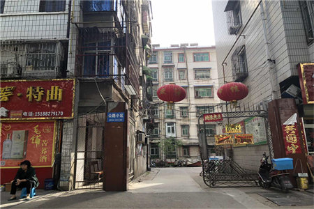 出售密州东鲁家园3室1厅1卫120平精装修